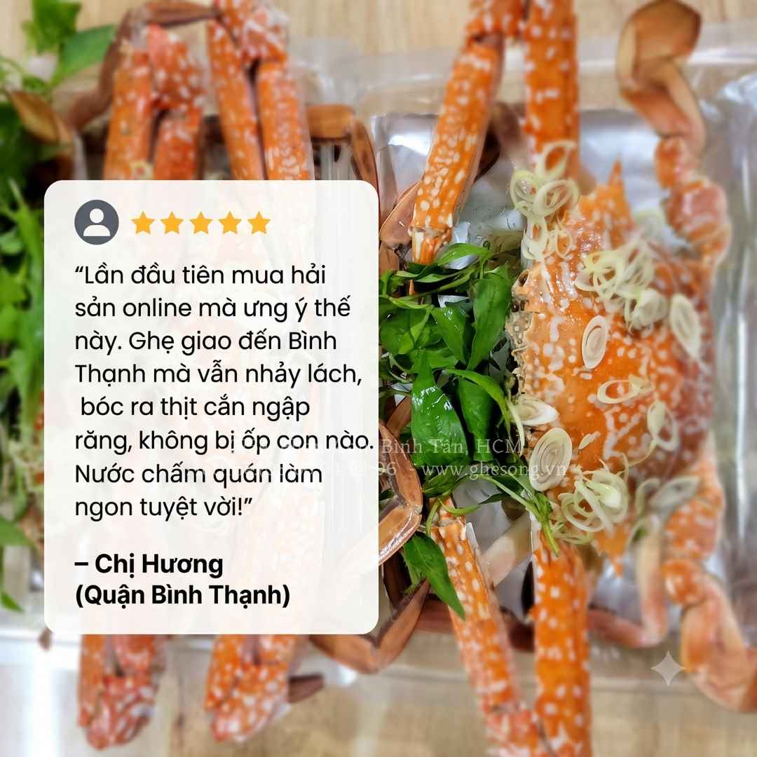 Khach-hang-mua-ghe-song-tai-tphcm