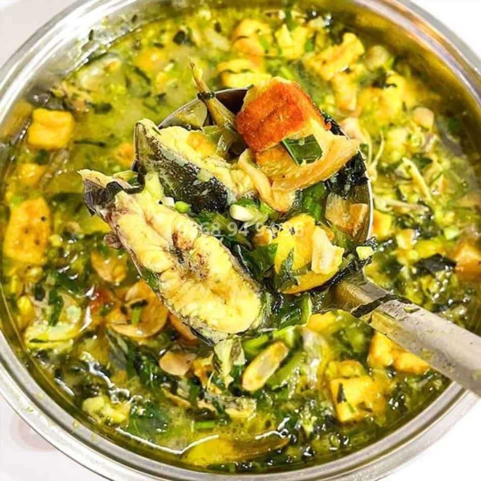 mon-ca-chinh-om-chuoi